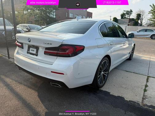 Mineral White Metallic 2021 BMW 530 xDrive