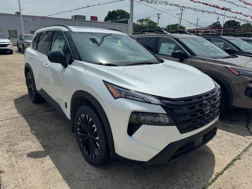 Everest White Pearl Tricoat 2026 Nissan Rogue Dark Armor