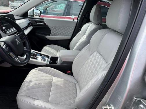 2022 Mitsubishi Outlander SEL 2.5 2WD