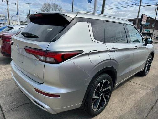 2022 Mitsubishi Outlander SEL 2.5 2WD