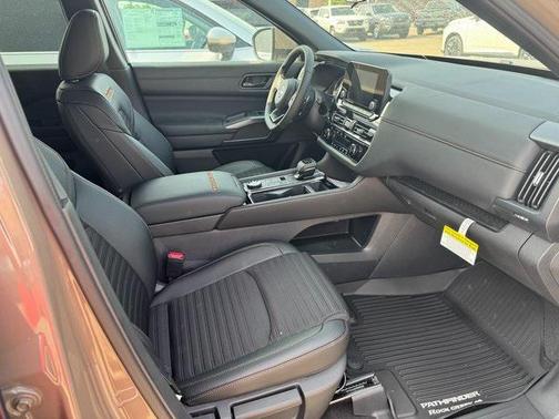 2025 Nissan Pathfinder Rock Creek 4WD