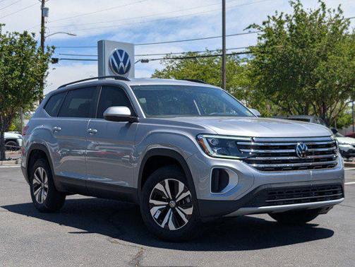 2025 Volkswagen Atlas 2.0T SE