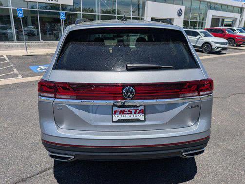 2025 Volkswagen Atlas 2.0T SE