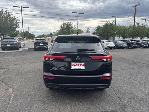 2024 Mitsubishi Outlander ES 2.5 S-AWC