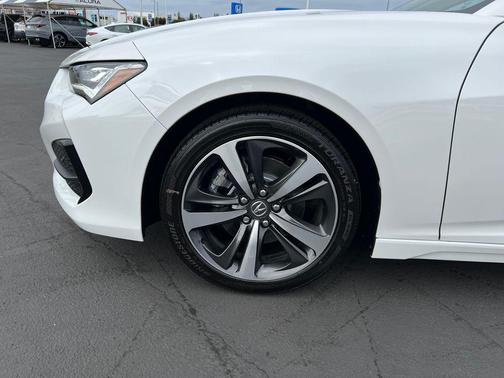 2025 Acura TLX Technology