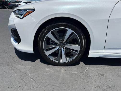 2025 Acura TLX Technology