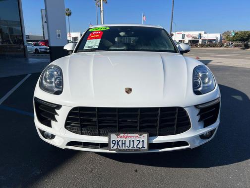 2018 Porsche Macan Base