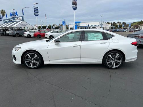 2025 Acura TLX Technology