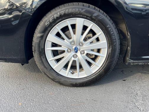 2017 Subaru Impreza 2.0i Premium