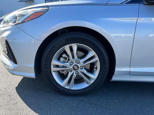 2018 Hyundai SONATA Limited