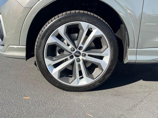 2020 Audi Q3 45 S line Premium Plus