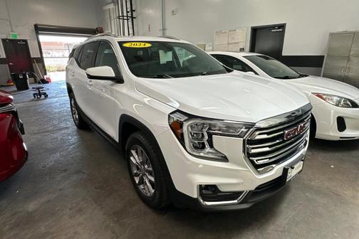 2024 GMC Terrain SLT