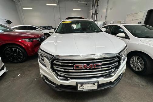 2024 GMC Terrain SLT