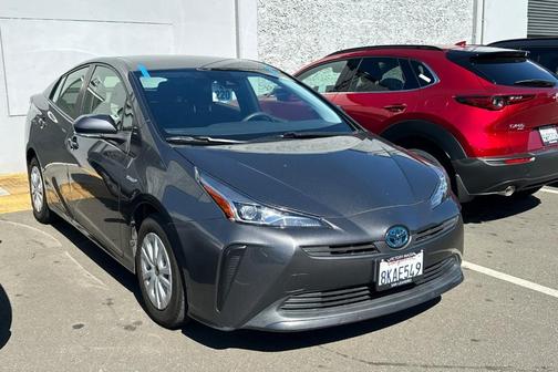 2019 Toyota Prius L