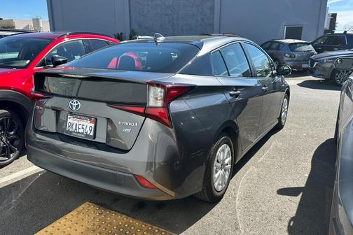 2019 Toyota Prius L