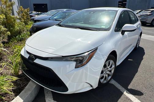 2022 Toyota Corolla LE