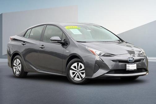 2017 Toyota Prius Three