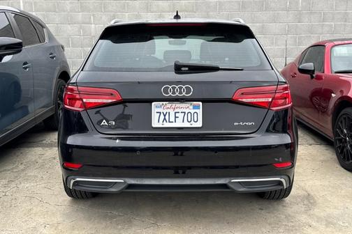 2017 Audi A3 e-tron 1.4T Premium