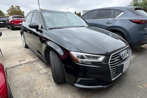 2017 Audi A3 e-tron 1.4T Premium