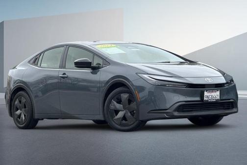 2024 Toyota Prius LE