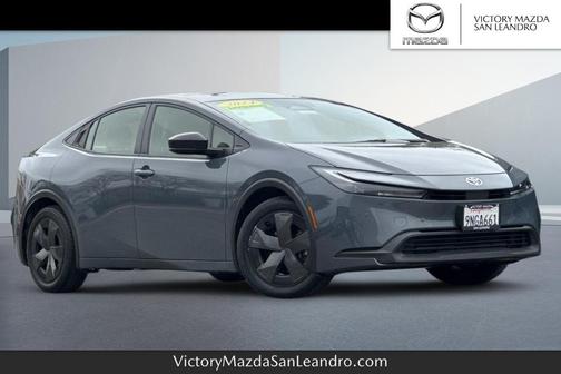 2024 Toyota Prius LE