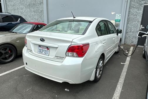 2013 Subaru Impreza 2.0i Premium