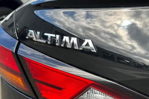 2022 Nissan Altima 2.5 S