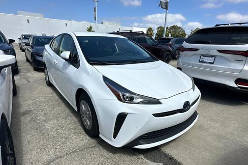 2020 Toyota Prius LE