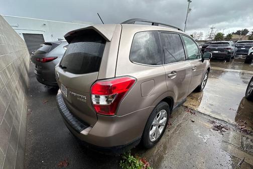 2014 Subaru Forester 2.5i Touring