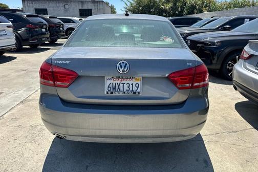 2012 Volkswagen Passat 2.5 SE