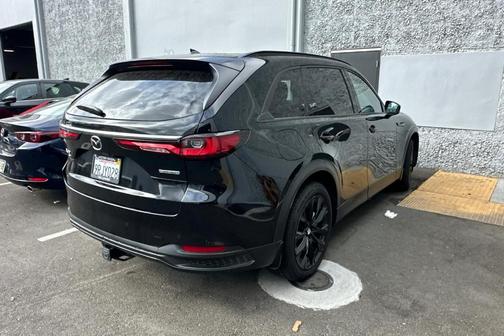 2025 Mazda CX-90 Premium