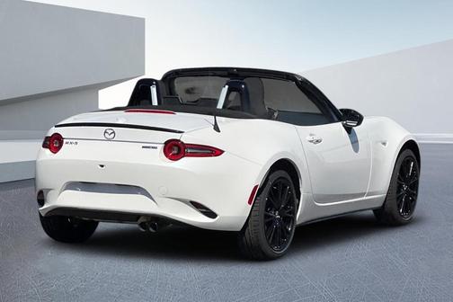 2025 Mazda MX-5 Miata Club