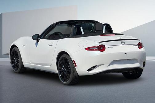 2025 Mazda MX-5 Miata Club