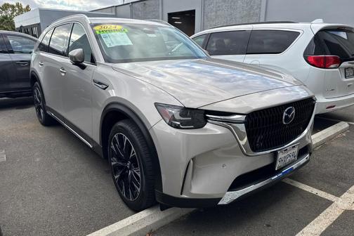 2024 Mazda CX-90 PHEV Premium Plus