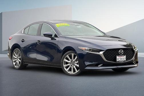 2022 Mazda Mazda3 FWD w/Premium Package