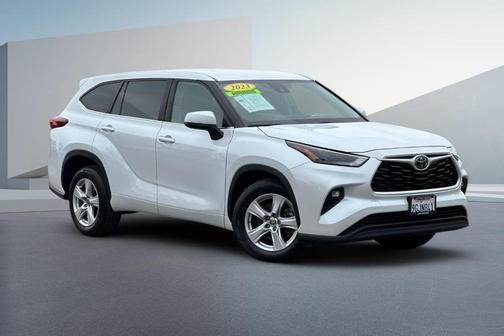 2023 Toyota Highlander LE