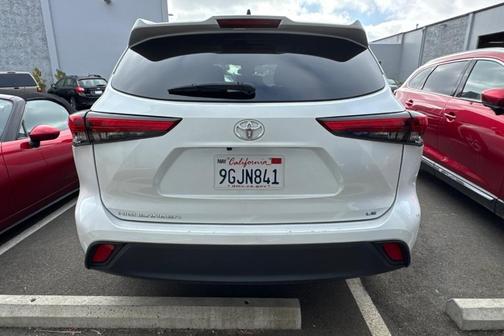 2023 Toyota Highlander LE