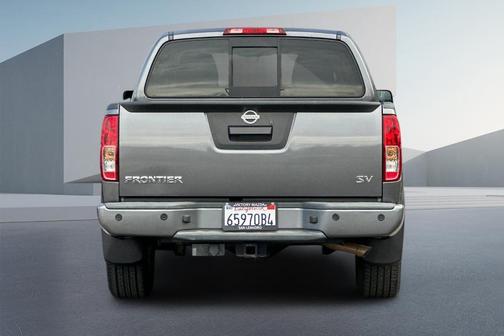 2021 Nissan Frontier SV
