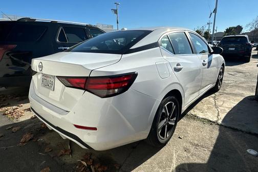 2025 Nissan Sentra SV