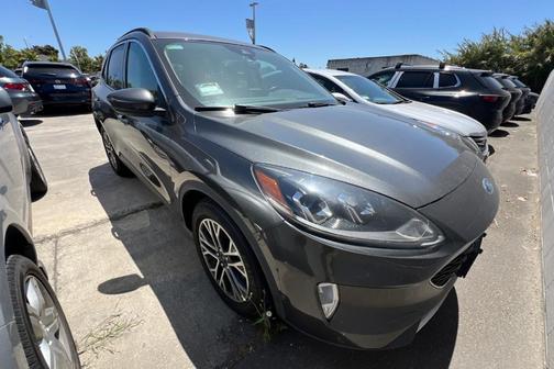2020 Ford Escape SEL