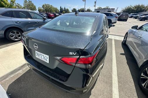 2023 Nissan Versa 1.6 SV