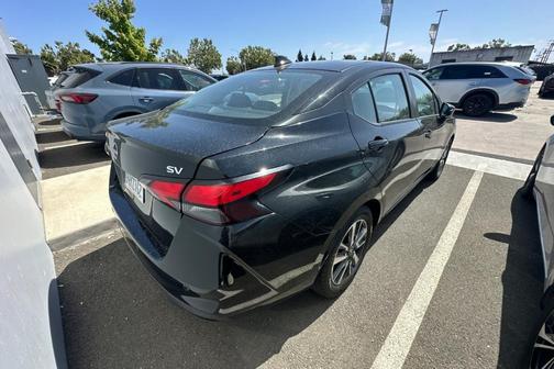 2023 Nissan Versa 1.6 SV