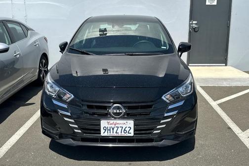 2023 Nissan Versa 1.6 SV