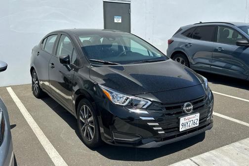 2023 Nissan Versa 1.6 SV