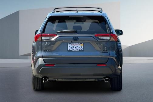 2019 Toyota RAV4 Hybrid XLE