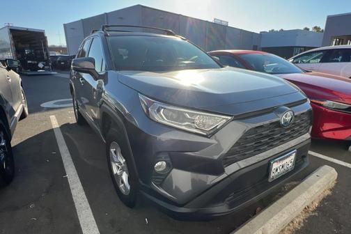 2019 Toyota RAV4 Hybrid XLE