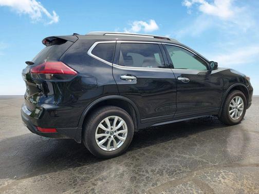 2020 Nissan Rogue