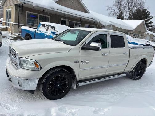 2017 RAM 1500 Laramie