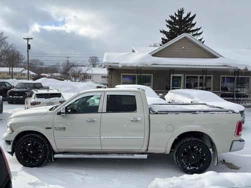 2017 RAM 1500 Laramie