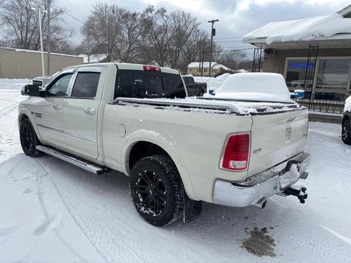 2017 RAM 1500 Laramie